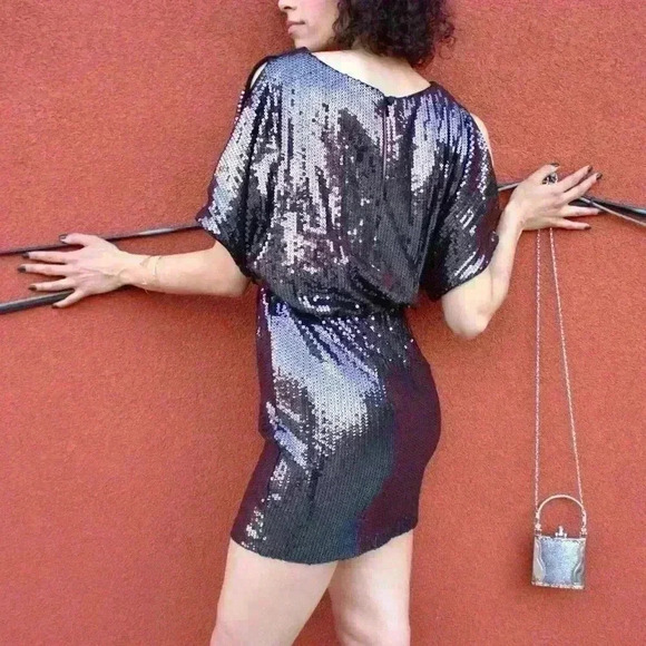 BA Nites by Melanie Lyne Sequins Mini Dress, Party-Ready Size 4, Glittery & Chic - Picture 5 of 16